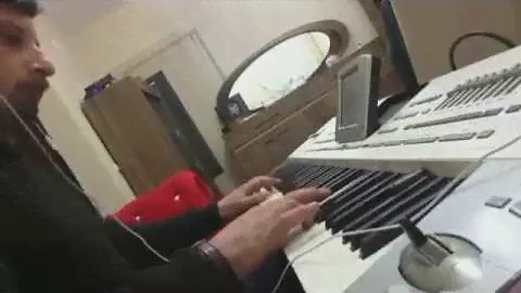 Eşarbını yan bağlama KORG PA 2X PRO