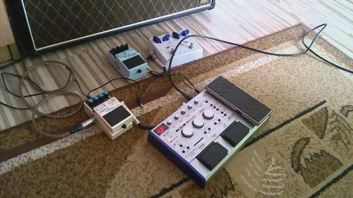 Boss dd7(Looper), Boss ch2, Voc Ice9, Korg ax10g