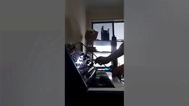 CLIP: Korg MS20 Tuning The Oscillators