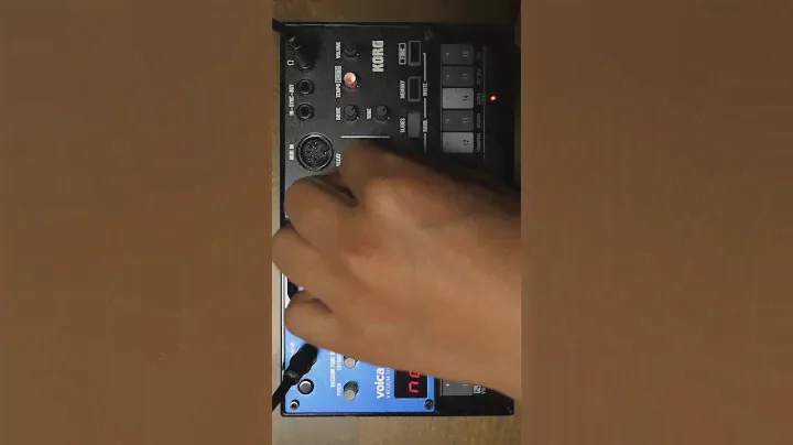"Everybody Needs a 303" by volca nubass