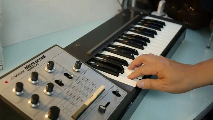 Korg M-500 OEM JVC micro-preset Vintage Analog Synthesizer Super RARE!