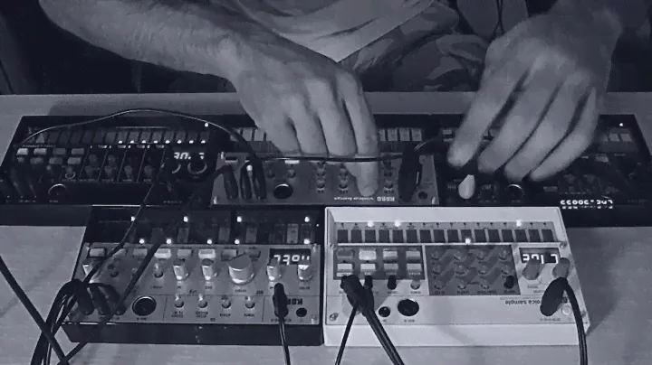 Korg Volca Sample + FM + Bass + Keys + Beats - Techno Jam by Storm 3003