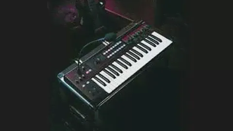 Korg R3 Techno Demo