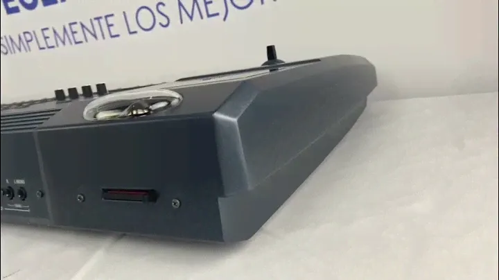 En venta Korg Triton Extreme 61-Teclas Latino. Llamanos o manda WhatsApp +1 (760) 691-6268
