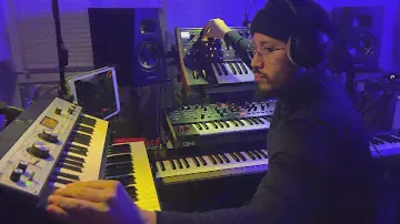 Ambient Synth Improvisation VI (Moog Subsequent 37, Sequential OB-6, MicroKorg XL, Nord Electro 6D)