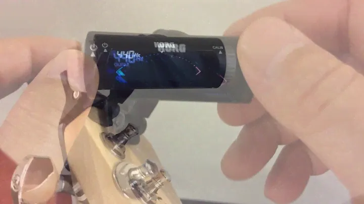 KORG クリップ式チューナー ギター/ベース用 シャトル・スイッチ搭載 Sledgehammer スレッジハンマー