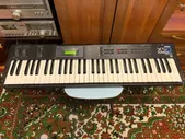 Korg X5D Синтезатор