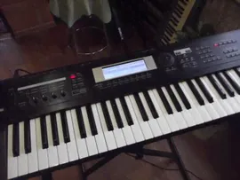 Синтезатор Korg TR 61 Рабочая станция.