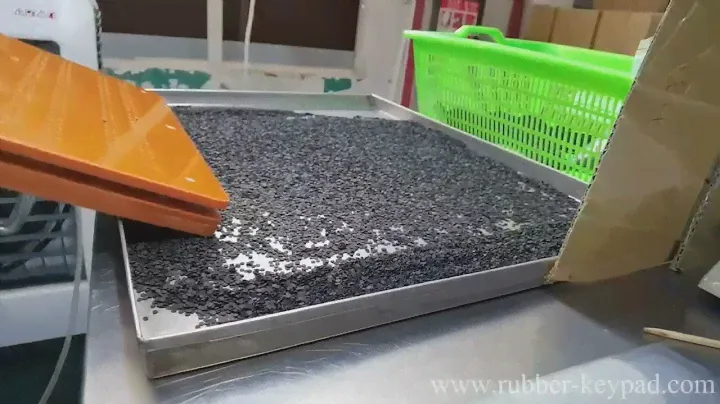 Manufacturing Process of Piano Keyboard Silicone Rubber Contact Strip