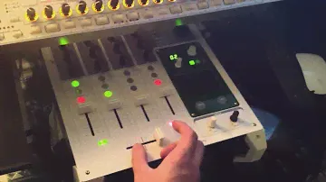 Korg mixer Km-402 - Ride